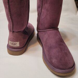 UGG Australia, USA Made Women's Short Pink Purple Boots 5825 Sheepskin Sz 5 US